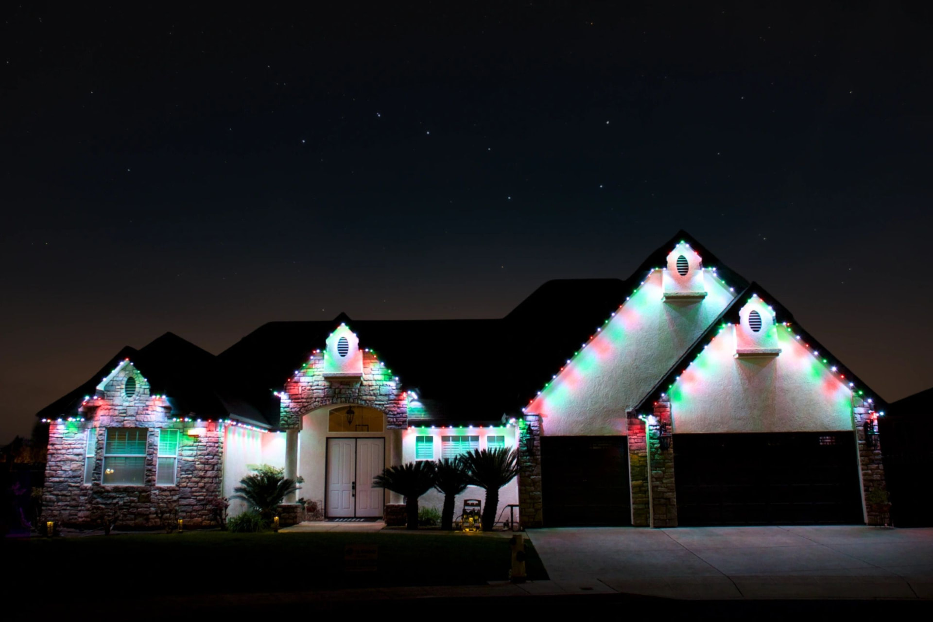 Holiday lighting